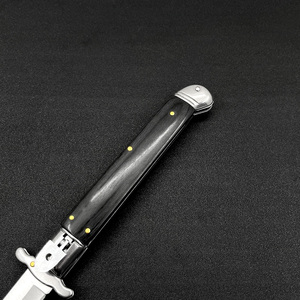 AKC <span class=keywords><strong>Italie</strong></span> Couteau pliant en acier inoxydable Manche en bois noir Multi-Tool Self-Defence <span class=keywords><strong>Camping</strong></span> Accessoire OEM Personnalisable DIY Combat - Product Image 4