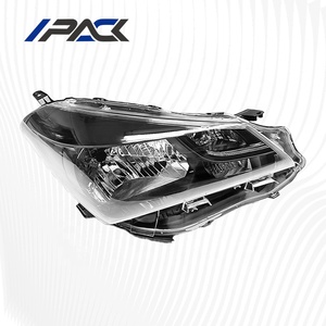 ヴィッツ DBA-KSP130 NSP 135 右 ヘッドランプ ヘッドライト ASSY F