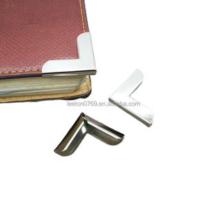 Suministro de fábrica 26X26X5,0mm Esquina de metal de color níquel para <span class=keywords><strong>cubierta</strong></span> de libro - Product Image 3
