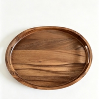Plateau de service en bois d'acacia avec poignées, plateau ovale en bois de 17 x 13 pouces pour table basse, petit-déjeuner et décoration intérieure