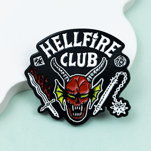 En gros, Pin's en émail vintage Hellfire Club Tête de démon, Broche monstre de dessin animé, Badge de revers unique pour collectionneurs, cosplayeurs et cadeaux - Product Image 5