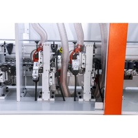 Machine de chantournage industrielle pour usine de panneaux de camping-cars et chantier de construction navale, pour le collage des bords courbes et droits