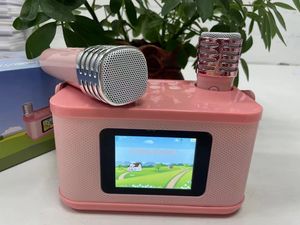 เครื่องคาราโอเกะไร้สายแบบพกพาขนาดเล็ก ชาร์จไฟได้ พร้อมไมโครโฟน 2 ตัว ของขวัญคริสต์มาสสำหรับเด็ก ไมโครโฟนคาราโอเกะสำหรับเด็ก ลำโพงไร้สาย - Product Image 5