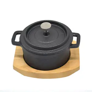 Voorgekruide Gietijzeren Ronde Braadpan Cocotte Mini Nederlandse Oven Met Houten Voet Voor Het Roosteren Van Bakpot Met Houten Voet