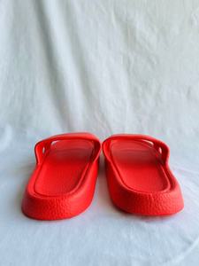 Ciabatte Rosse da Donna con Tomaia in PU e Suola in EVA Antiscivolo per Interni Tutte le Stagioni Taglie 36-41 - Product Image 4