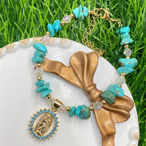 Pulsera <span class=keywords><strong>de</strong></span> Cuentas con <span class=keywords><strong>Virgen</strong></span> <span class=keywords><strong>de</strong></span> <span class=keywords><strong>Guadalupe</strong></span>, Piedra Turquesa Natural AB Iridiscente, Cuentas Bicono Facetadas, Separador Dorado y Cuentas Ovaladas - Product Image 4