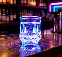 Gobelets lumineux à LED activés par le liquide, gobelets clignotants, gobelets lumineux en forme d'ananas, gobelets à bière, accessoires pour bar, KTV, mariage, fête, club, vacances