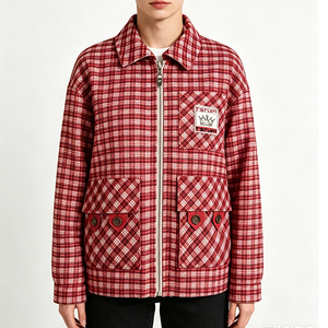 Chaqueta Reversible Personalizada 100% Algodón Orgánico con Forro a Cuadros, Ropa de Trabajo Utilitaria, Abrigo Cargo con Bloques de Color y Pliegues Cuadrados, Venta al por Mayor a Granel - Product Image 3