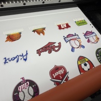 Impresora UV DTF Económica y Fácil de Usar ENJET U602 de 62 cm para Impresión y Laminación de Etiquetas Personalizadas para Pequeñas Empresas, Película TPU A/B
