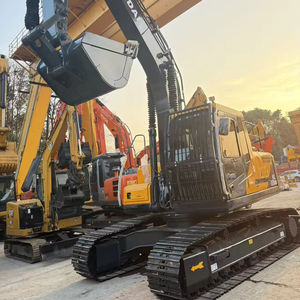 Excavadora Hyundai HX220HD Usada, Casi Nueva, 22 Toneladas, Motor Cummins, Cucharón de 1m, 114KW de Potencia, Buen Estado, Buen Precio - Product Image 1