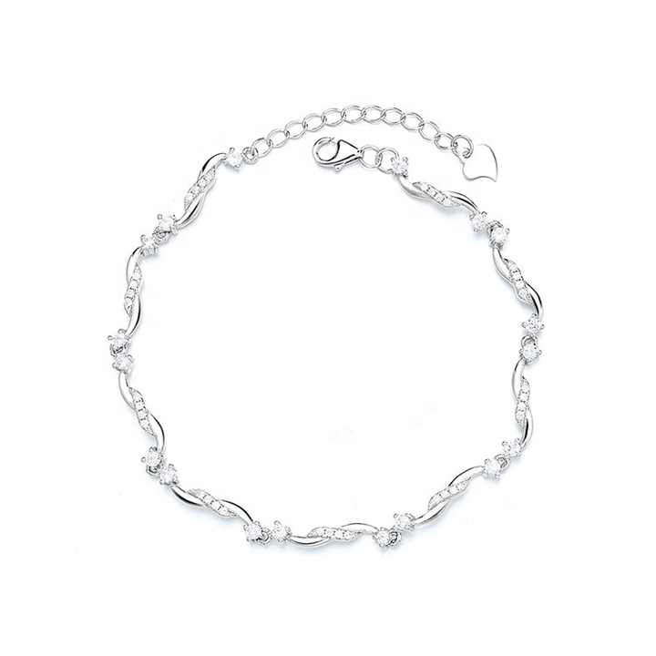Yaeno Silver Twist Chain Bracelet - Elegant & Versatile