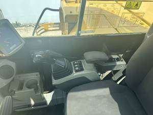 รถขุดตีนตะขาบ CAT306e2มือสองพร้อมระบบไฮดรอลิกประสิทธิภาพสูง CAT306e2อยู่ในสภาพดี - Product Image 4