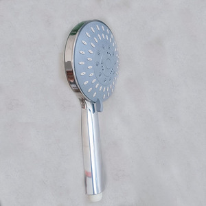 Cabezal de Ducha Manual Plateado Royal Stan de 12 cm, Cinco Velocidades Ajustables, para Uso en Exteriores - Product Image 2