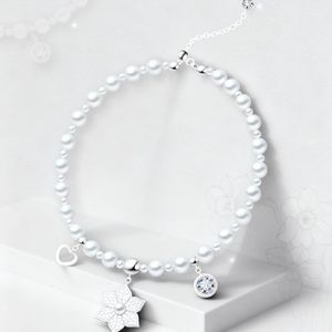 [Hong Kong International Jewellery Show ]Ethereal Spring-Inspired Narcissus Themed Statement <b>Bracelet</b> with Swarovski Pearls - Product Image 4