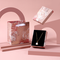 Kotak Kertas Ramah Lingkungan Berbentuk Bunga Pink Bergelombang Tak Beraturan untuk Kemasan Perhiasan Gelang Anting Cincin Jam Tangan