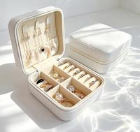 Boîte de rangement pour colliers miniatures personnalisée, boîte à bijoux en cuir PU, étui d'emballage, rangement pour boucles d'oreilles, petite boîte à bijoux de voyage de luxe