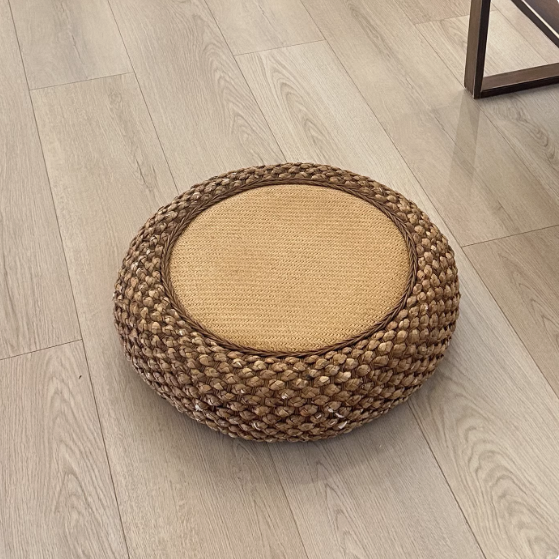 Vine woven cushion (brown)