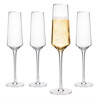 Vente en gros de verres à vin rouge carré pour cocktail créatif Martini à cylindre droit unique à longue tige de haute qualité faits à la main