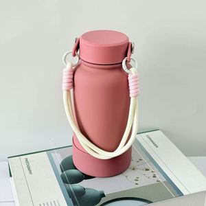 Bouteille d'eau isotherme en acier inoxydable grande capacité, isolation thermique 12-24 heures, sans BPA, écologique, pour la salle de sport - Product Image 3
