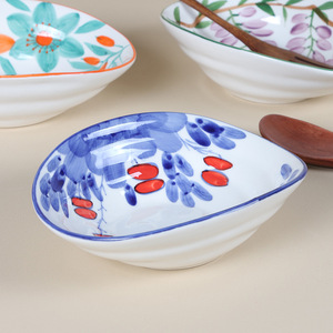 Assiettes à dessert en céramique peintes à la main, forme irrégulière, design oriental, motif végétal, pour les fêtes - Product Image 3
