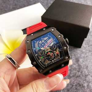 Reloj de pulsera de cuarzo mecánico de lujo para hombres Hot OEM Custom Logo Gold Metal Case con banda de cuero de lujo - Product Image 4