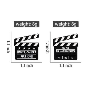 เข็มกลัดเคลือบลายตัวละครหลักจากภาพยนตร์ คลัปเปอร์บอร์ด เครื่องประดับติดปกเสื้อ ของขวัญสำหรับเพื่อนและแฟนคลับ - Product Image 6