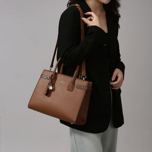 Borsa a Spalla Convertibile da <span class=keywords><strong>Donna</strong></span> in Pelle PU di Alta Qualità - Borsa a Mano alla Moda con <span class=keywords><strong>Tracolla</strong></span> Rimovibile per Viaggi Quotidiani - Product Image 4