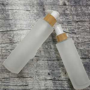 30ml 50ml 60ml 100ml <span class=keywords><strong>120ml</strong></span> 2oz 4oz Frosted Fine Mist <span class=keywords><strong>Glass</strong></span> Spray Chai cho mỹ phẩm Lotion sang trọng thấp moq thiết kế tre gỗ - Product Image 1