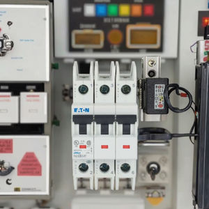 EATON Muller FAZ Serie 8 A3P Miniatur-Leistungs schalter Industrielle Steuerung Elektrischer Schalter - Product Image 2