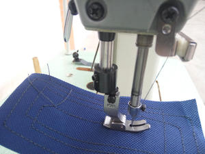 <span class=keywords><strong>Machine</strong></span> <span class=keywords><strong>à</strong></span> coudre électrique humaine pour perruque <span class=keywords><strong>machine</strong></span> <span class=keywords><strong>à</strong></span> coudre industrielle pied juki surjeteuse <span class=keywords><strong>machine</strong></span> <span class=keywords><strong>à</strong></span> coudre pour la fabrication de perruque chapeau - Product Image 5