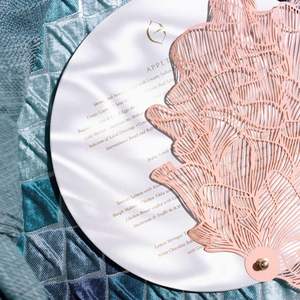 Invitations de mariage personnalisées, carte découpée à la forme ondulée unique avec enveloppe, invitation de mariage luxueuse en relief pour la mariée moderne - Product Image 5