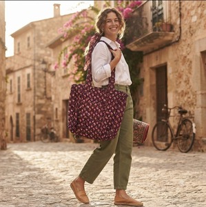 Handmade Quilted Floral Pattern Hand-painted Tote <b>Bag</b> Shoulder Handbag Contrast <b>Piping</b> Open Top Daily Travel All Seasons Women's - Product Image 1
