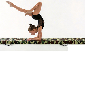Barre d'équilibre pliable durable de 6 pieds pour la gymnastique des enfants, équipement d'entraînement au sol avec base antidérapante et sac de transport - Product Image 1