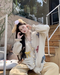 Damen Vintage Style V-Ausschnitt Pullover Mantel Custom Beige gestreiftes Muster Loose Fit Plus <span class=keywords><strong>Size</strong></span> für Teenager Winter Front Button - Product Image 5