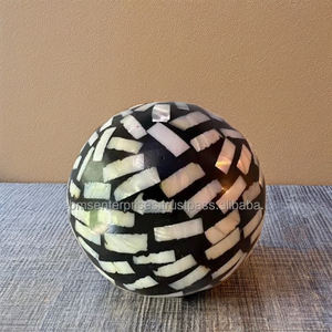 Bouteille d'eau décorative moderne en nacre naturelle, design coquillage marin, pour décoration de ménage BMS ENTERPRISES Uttar Pradesh BMS-M-O2 - Product Image 6