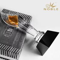 Trophée de champion de combinaison de conception transparente en forme de flamme unique noble pour jeu de sport