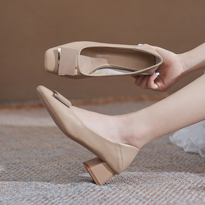 Nouvelles Chaussures d'été à Talon Épais en Cuir, Bout Carré, Bouche Peu Profonde, Style Français pour Femme - Product Image 1