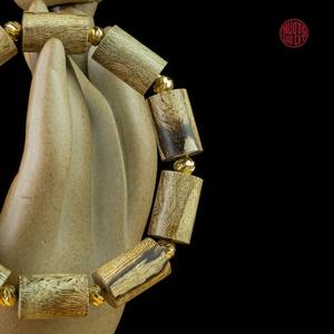 Pulsera de Cuentas de Bambú de Agarwood Natural de Malasia, 12 mm, Tono Verde, Mezclada con Cuentas de Oro de 16K, Joyería Aromática Premium - Product Image 2