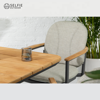 Moderner Outdoor-Esszimmerstuhl Aluminiumrahmen Teakholz-Armlehne Stoffsitz Schnelltrocknender Schaumstoff Wohnzimmer Hotel Villa Schule Park