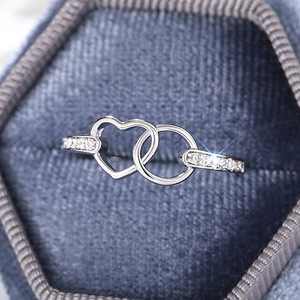 Anello a Cerchio con Cuore per Donne, Accessorio di Moda Minimalista per Uso Quotidiano - Product Image 2