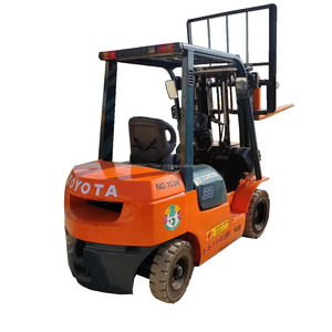 Montacargas Diésel de 4 Ruedas, Capacidad de 3000 kg, Montacargas Usado Toyota de 3 Toneladas, FD30 8F30, Montacargas de 3 Metros, Listo para Enviar - Product Image 1