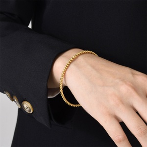 Wholesale 3mm Twist Bangle Gold Vacuum Plated Stainless Steel <b>Bracelet</b> for Women - Product Image 3