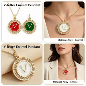 Collar con colgante de esmalte chapado en oro, estilo clásico para mujer, con bisel de cristal redondo, dijes de joyería - Product Image 1