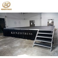 Plateforme de scène de concert en plein air, table de DJ avec hauteur réglable