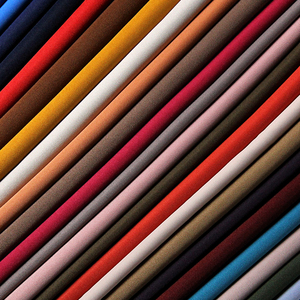Tela de Sarga Sólida de Alta Calidad Resistente a las Arrugas con Memoria, Material Cortavientos para Abrigos, Chaquetas, Chalecos y Prendas al por Mayor - Product Image 2