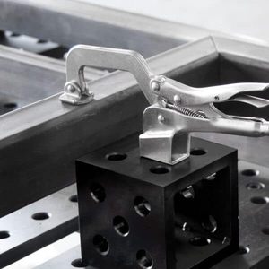 Penjepit Meja Inserta Pliers, Insert 5/8 inci, Kedalaman Mulut 3 inci, Bukaan 4 inci, Penjepit Meja Terpasang, Gagang Engkol Belakang, untuk Meja Las BuildPro - Product Image 3