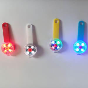 Collar Luminoso para Mascotas de Alta Visibilidad, Resistente al Agua, con Luz Nocturna, Carga USB, Colgante Luminoso para Pasear Perros - Product Image 5