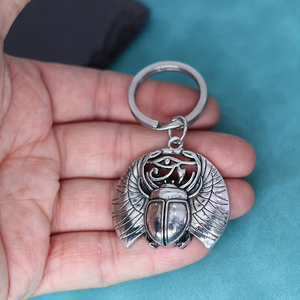 Gothic <span class=keywords><strong>scarabeo</strong></span> Gothic portachiavi per uomini donne vichingo amuleto malocchio di Horus Egyptian insetto <span class=keywords><strong>scarabeo</strong></span> portachiavi - Product Image 4