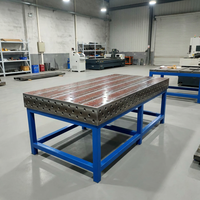 Table de soudage 3D en acier haute résistance durable, plateforme modulaire résistante à la chaleur pour les fabrications d'ingénierie lourde