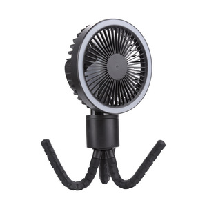 Ventilateur oscillant portable avec lumière, alimenté par USB, noir et blanc, pour bureau et poussette, avec support pieuvre détachable - Product Image 1